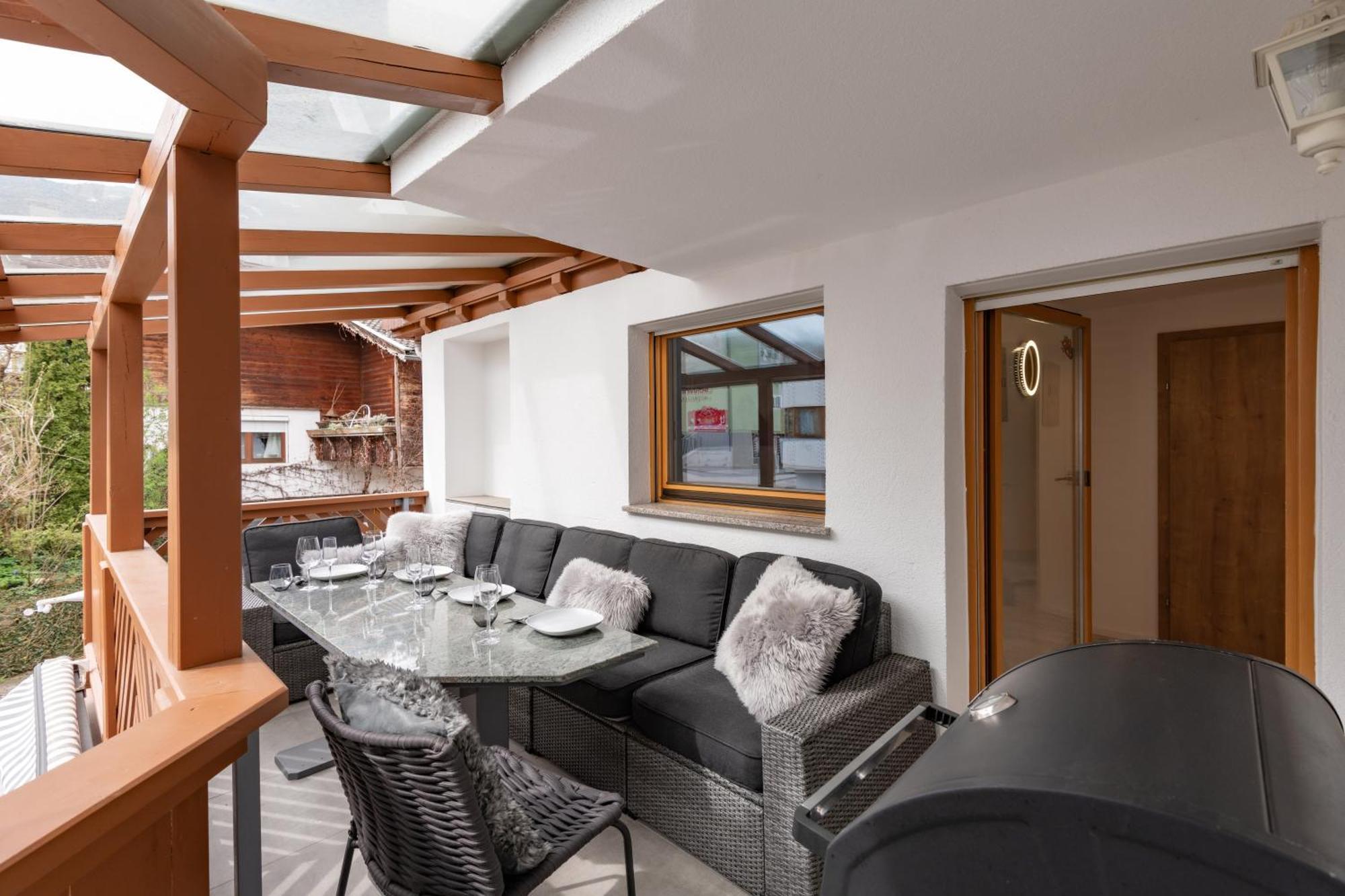 Apartments Gondelspass Fuegen Exterior photo