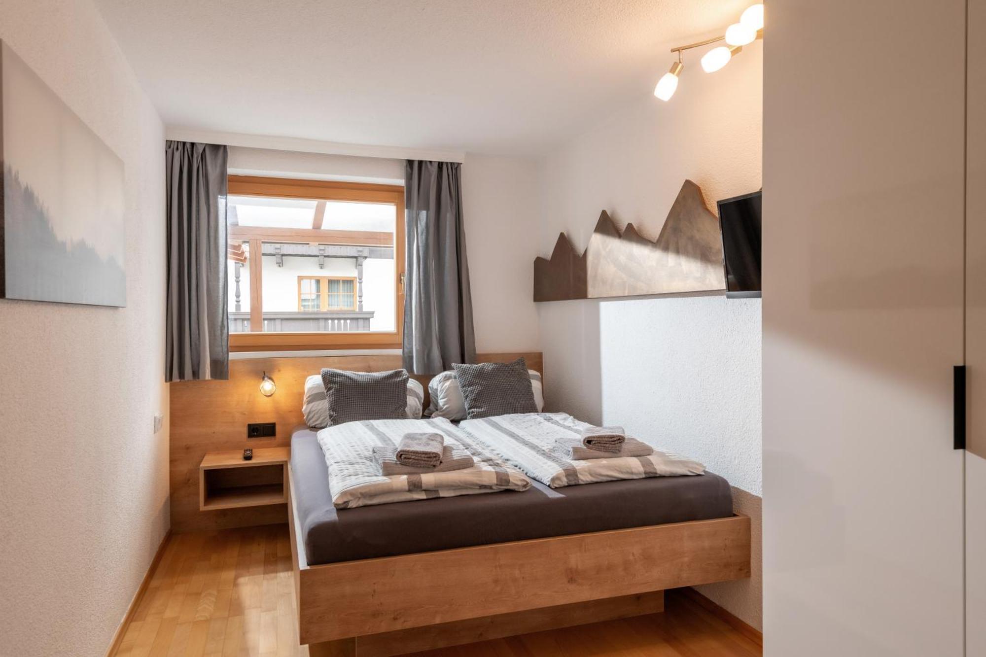Apartments Gondelspass Fuegen Exterior photo