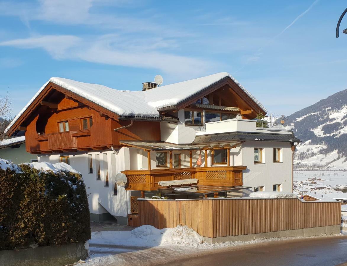 Apartments Gondelspass Fuegen Exterior photo